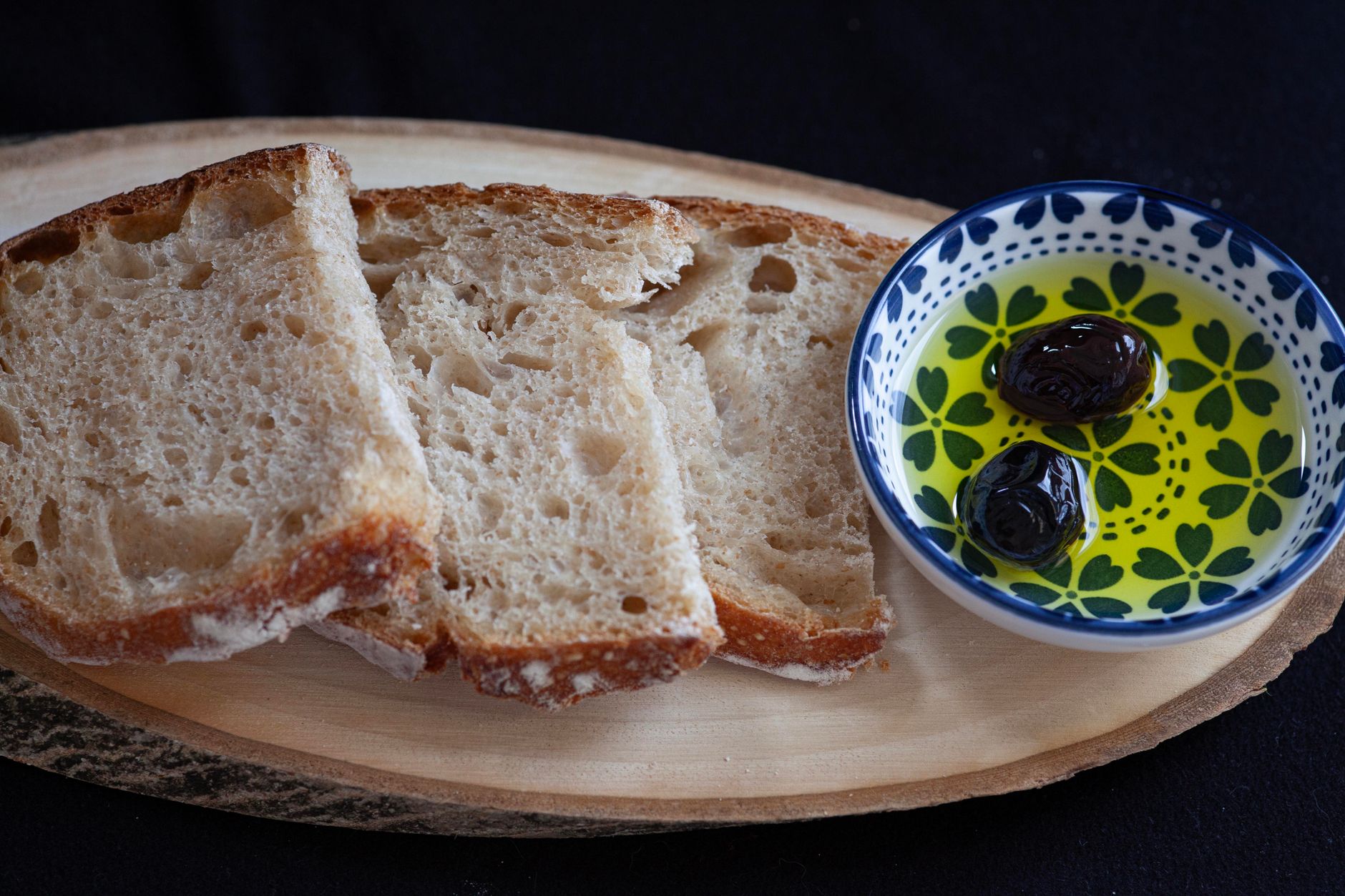 Piedmontese truffle plate served with artisanal sourdough